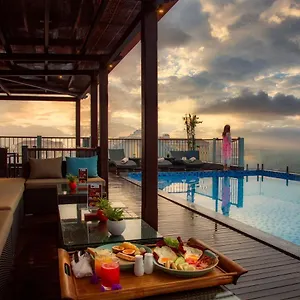 Cozy Savvy Hoi An - The Quintessence Of Exquisite Retreat Хойан